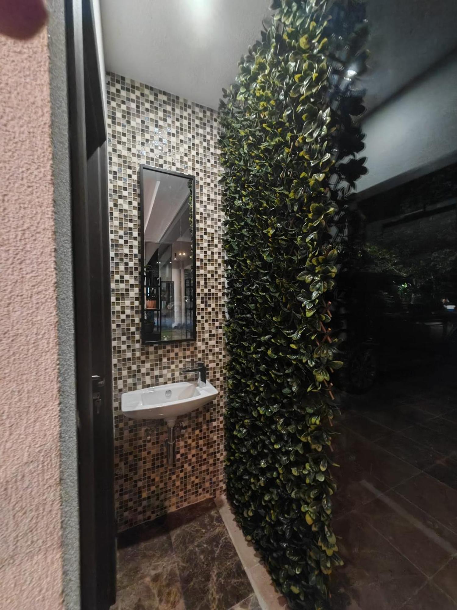 White Boutique Hotel- Eforie Nord Esterno foto