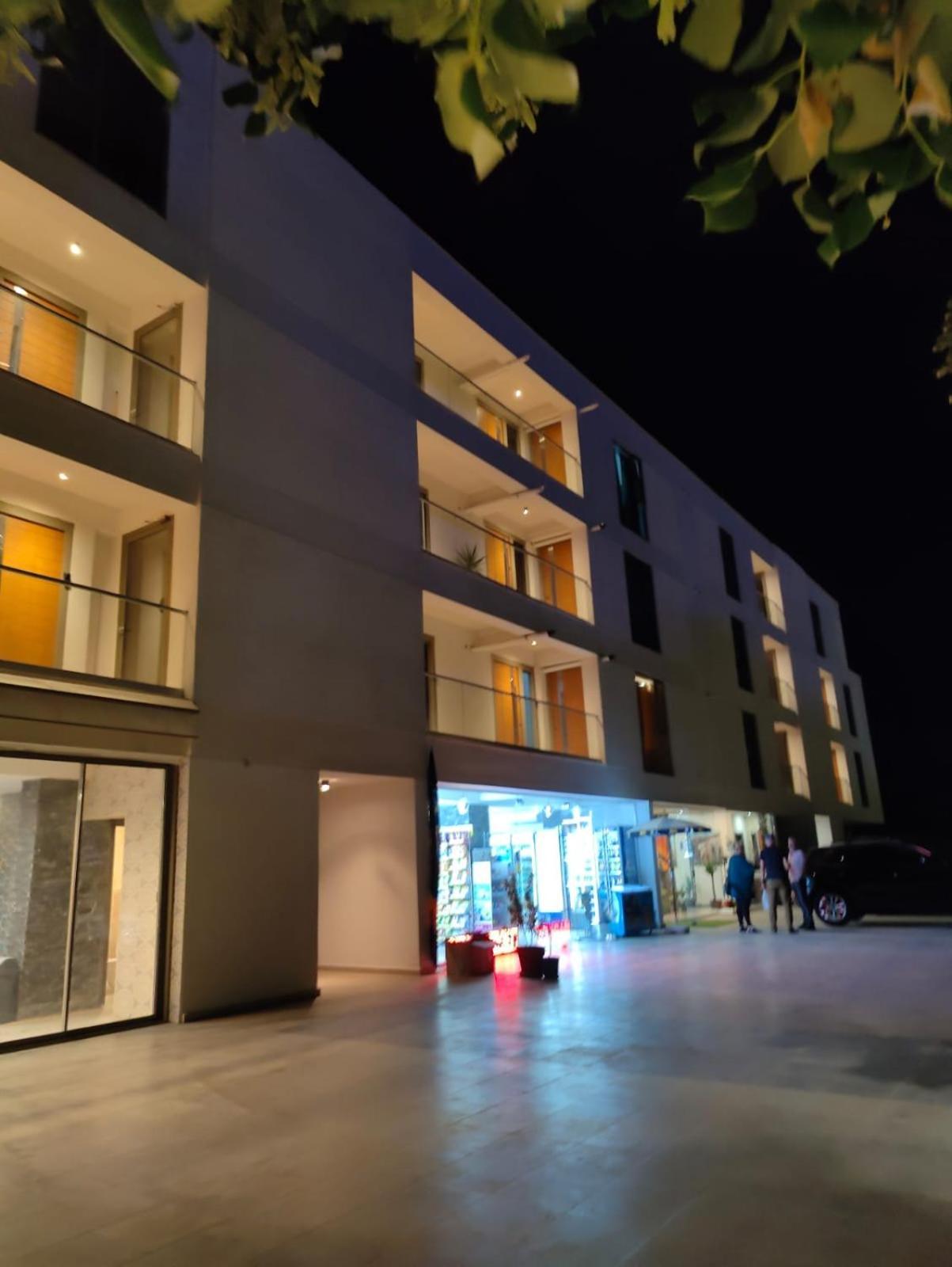White Boutique Hotel- Eforie Nord Esterno foto