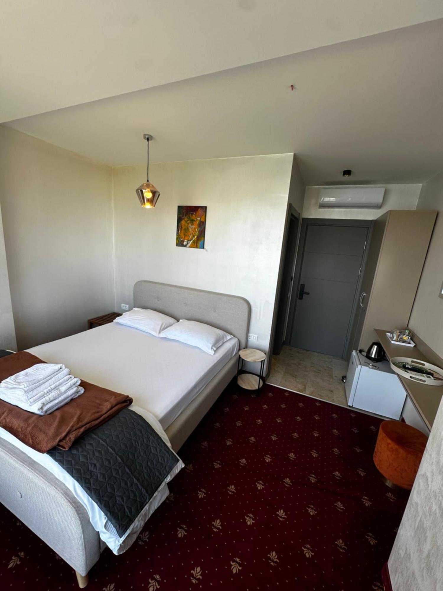 White Boutique Hotel- Eforie Nord Esterno foto